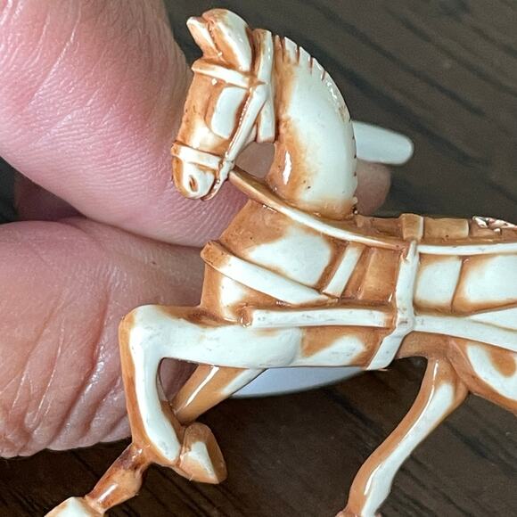 Vintage Celluloid Horse Drawn Carriage Ring? Oversized Plastic 1930s 1940s READ - Picture 6 of 8